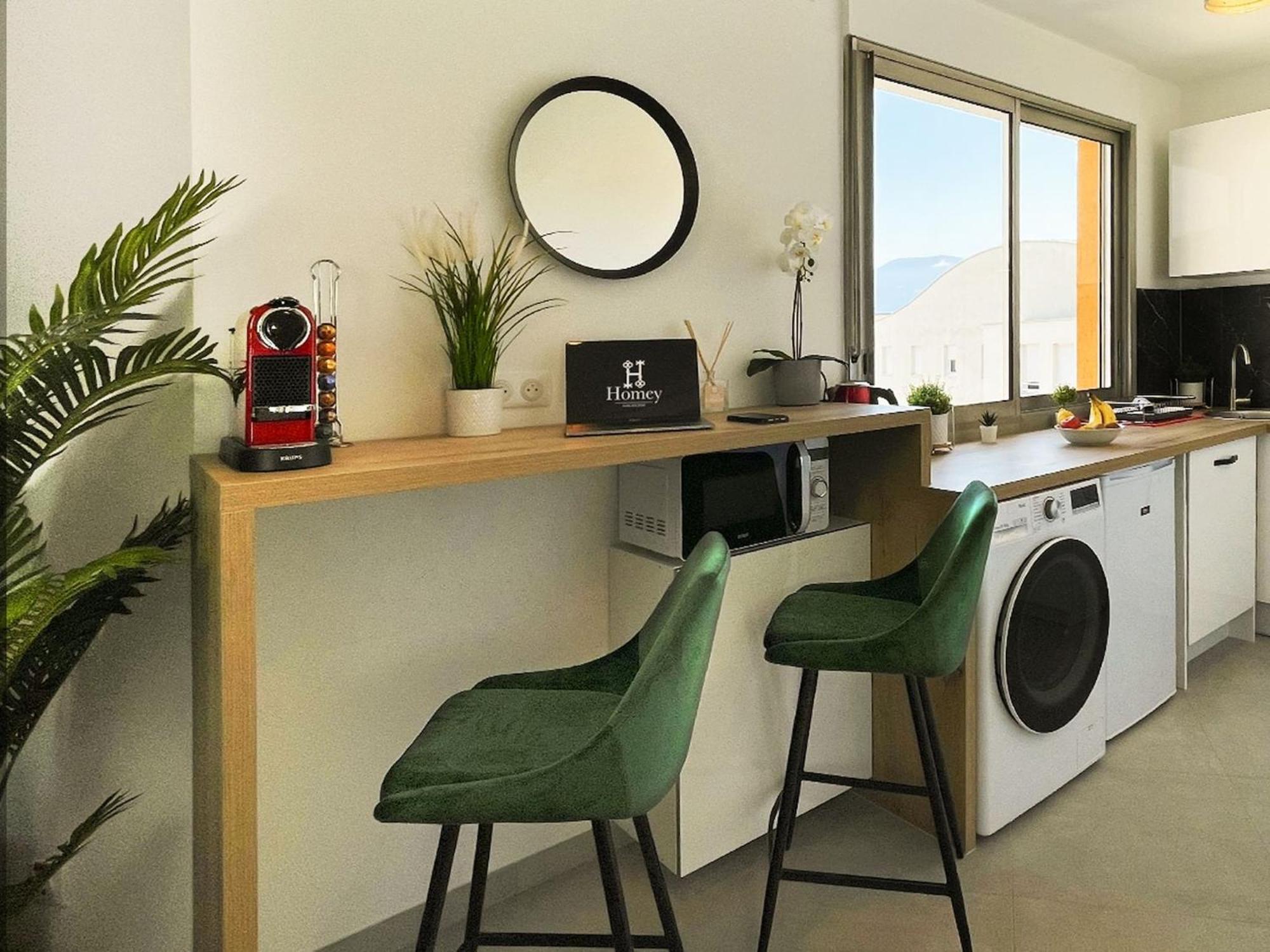 Homey Superchill - Appartement Moderne Et Tout Equipe - Netflix Et Wifi Inclus - Situe En Hyper-Centre - Proche Geneve Annemasse Buitenkant foto