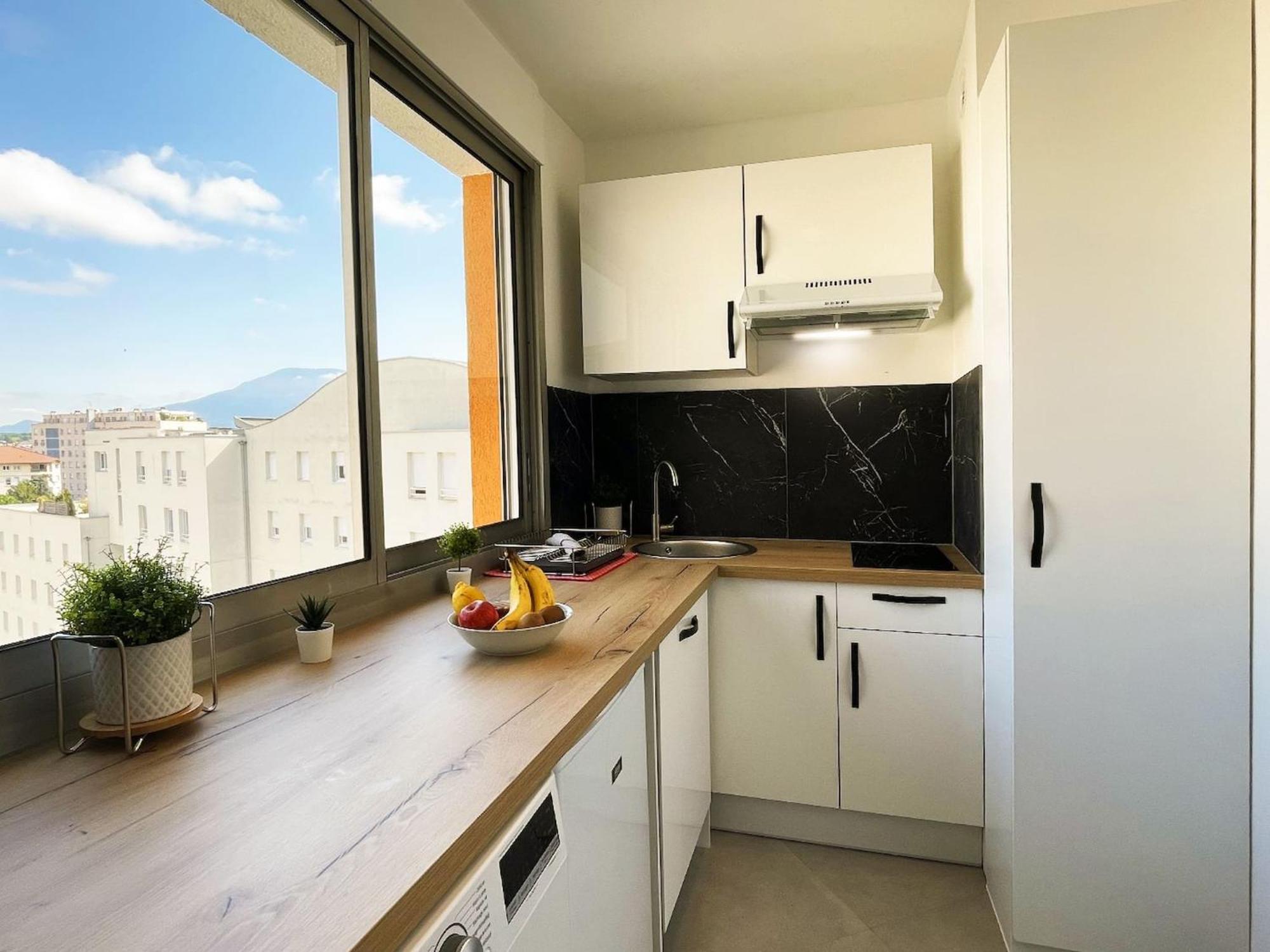 Homey Superchill - Appartement Moderne Et Tout Equipe - Netflix Et Wifi Inclus - Situe En Hyper-Centre - Proche Geneve Annemasse Buitenkant foto