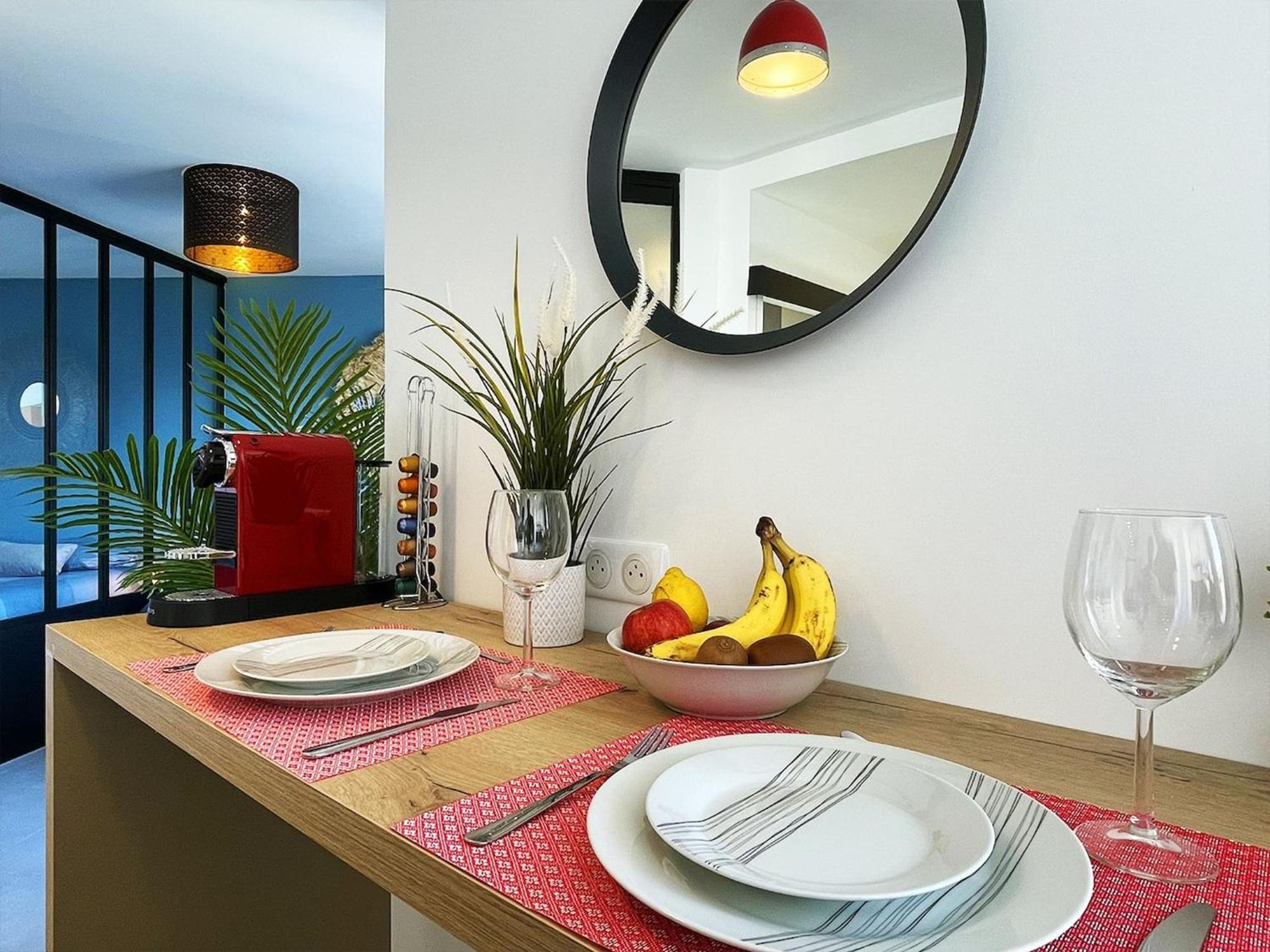 Homey Superchill - Appartement Moderne Et Tout Equipe - Netflix Et Wifi Inclus - Situe En Hyper-Centre - Proche Geneve Annemasse Buitenkant foto